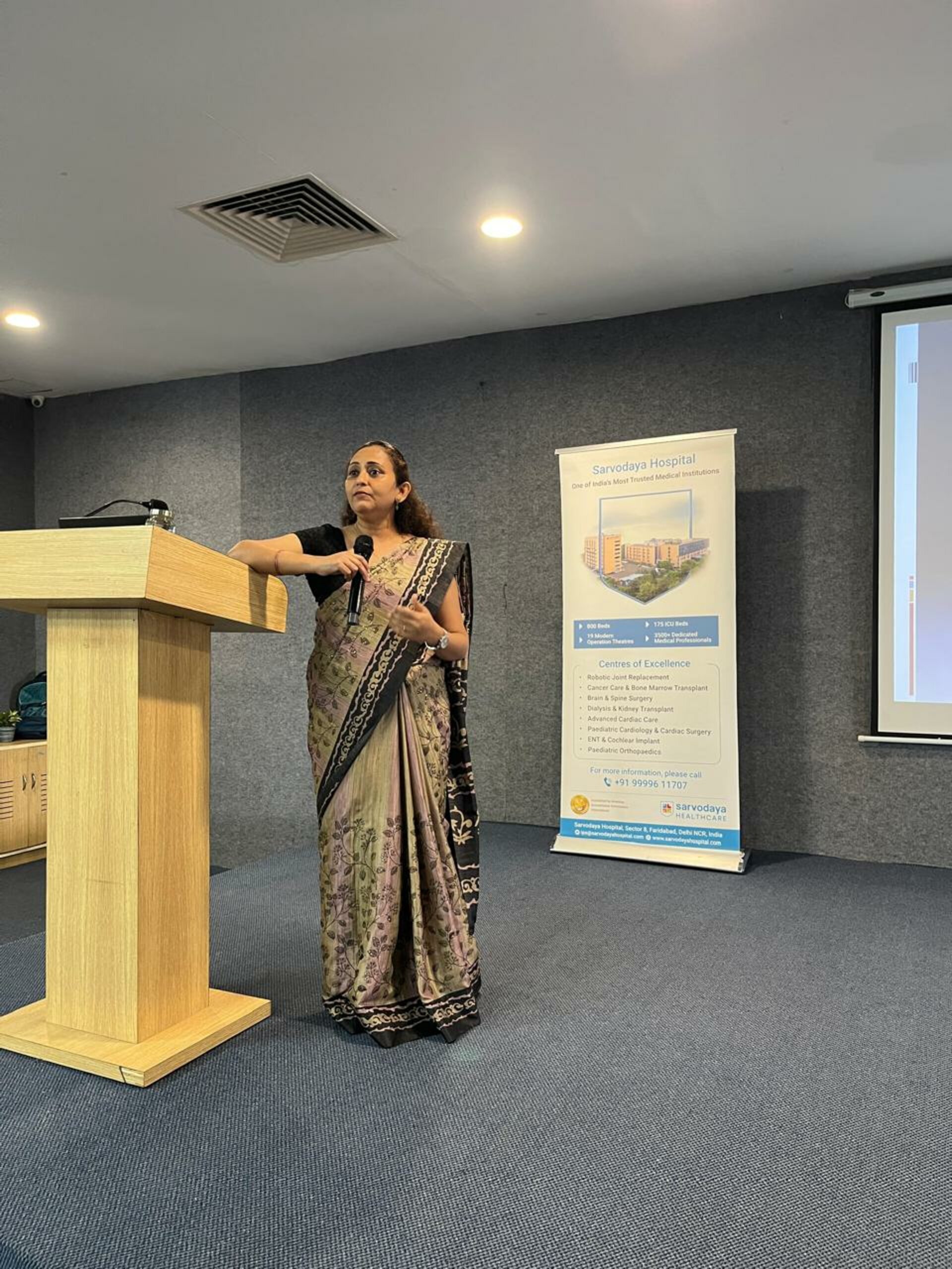 Dr Ritu Jha|Faridabad,Faridabad